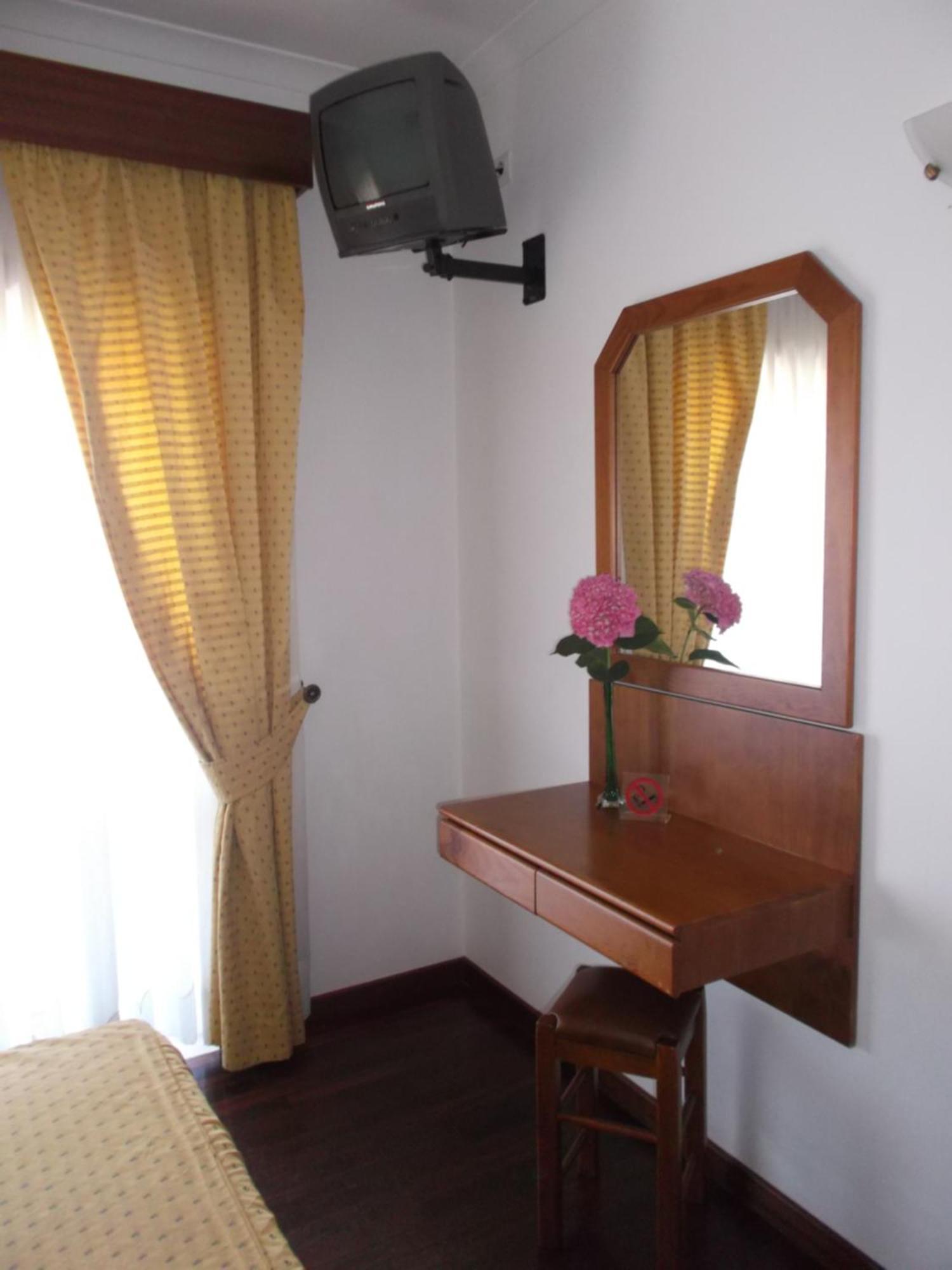 Hotel Residencial Santa Clara Fátima Zewnętrze zdjęcie